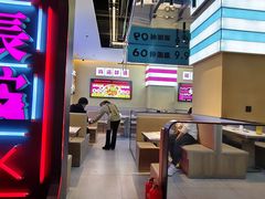 -鸡遇虾煲干锅火锅(小寨金莎店)