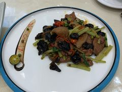-伊和园清真餐饮