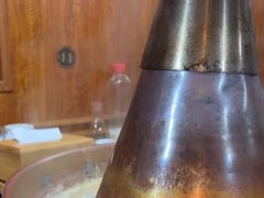 -果松木炭酸菜铜火锅·外婆参鸡汤