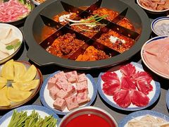 -渝嘴小老弟老火锅(华新村店)