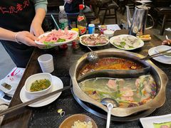 -仁虎老火锅(黄泥磅店)