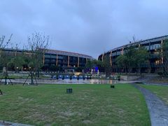 -上海滴水湖皇冠假日酒店