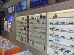 -诺柯视眼镜-蔡司依视路官方工厂店(淞南一店)