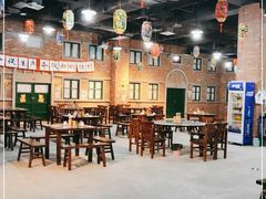 大堂-奉天承·烤串·融合菜