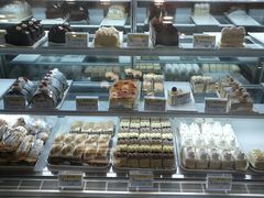 面包甜点陈列柜-老大昌(淮海中路店)