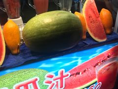 -六合夜市