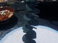-鹿鸣山草本茶香火锅(园西路店)