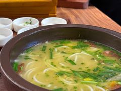 -良米山·云南野生菌过桥米线(上海首店)