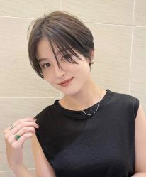 -十六番发型师事务所