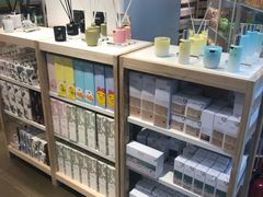 -名创优品(江南新地店)