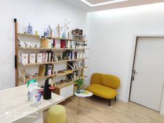 -至艾推拿院·三伏灸(昆城广场店)