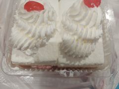 -红宝石·鲜奶小方·海派西点房(南丹店)