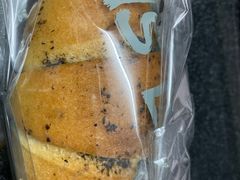 黑松露海盐牛油卷-PAPER STONE BAKERY(天汇广场店)
