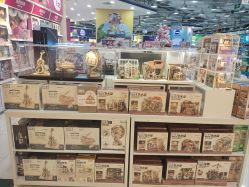 -TOYSRUS玩具反斗城(重庆来福士店)