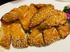 招牌脆皮芝麻鸡-中山保利艾美酒店-乐美中餐厅