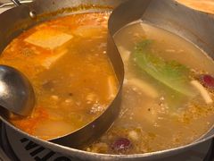 -左庭右院鲜牛肉火锅(金山万达店)