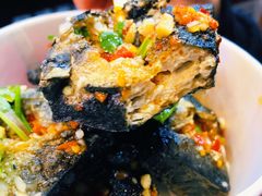 -黑色经典·长沙臭豆腐(粤华路店)