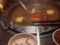 -牛品荟牛肉火锅(新城广场店)