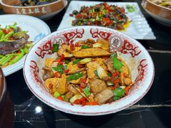 -三湘四水正宗湘菜(君峰路店)