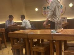 -云阿蛮云南生烫牛肉米线(奉贤路店)