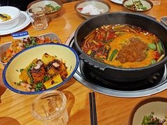 -黔三一夺夺粉酸汤火锅(百信店)