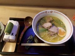 玄酸汤面-赵记玄面(市府恒隆广场店)