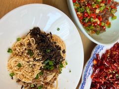 -渝信川菜 · 川味家常菜(财富购物中心店)