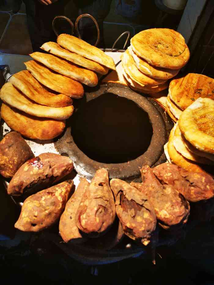 重庆老烧饼(纯阳洞店)-"【位置】七星岗纯阳洞这里有两家"重庆老烧.