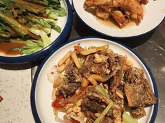 -三人行骨头王火锅(长寿店)