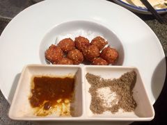 干炸小丸子-真地道京味府·鲜橙烤鸭·北京菜(朝外大街东大桥店)