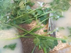 天目湖魚頭湯-假日花园主题餐厅