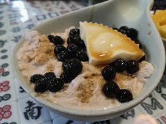 焦糖乌龙奶茶冰-堂屋糖水店(愚园店)