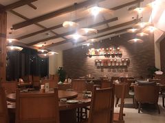大堂-芳草地度假酒店·野炉中餐厅