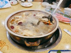 -东巴谷野生菌火锅餐厅