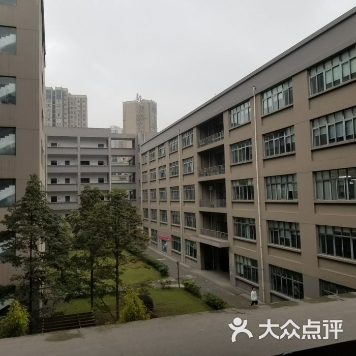 成都信息工程大學銀杏酒店管理學院