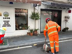 -溪岸路花鸟市场