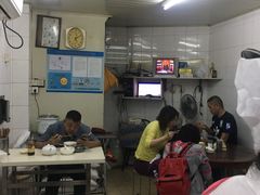 大堂-黄阿姨锅贴大王(万航渡路店)