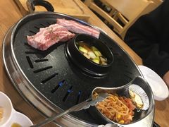 -江南猪肉商会无限续吃(弘大店)