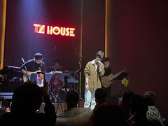 -TZ House音乐现场(来福士中心店)