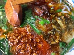 焖肉米线-云上千禾(水上店)