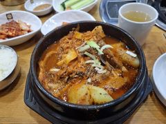 -喇喇排骨火锅·传统韩式脊骨汤(望京西园总店)