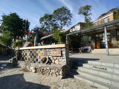 -百里峡七彩艺术小镇