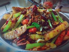 -凤凰路何眼镜香辣蟹(花果园店)