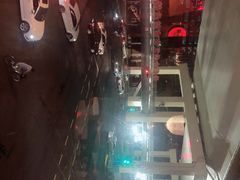 -沪小胖小龙虾(淮海中路旗舰店)