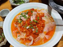 -野山舂·贵州现舂酸汤火锅(鸿通城店)