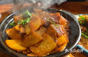 Braised Pork with Potatoes