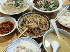 -朱大嘴肥肠血旺(福字街店)