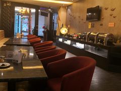 -昆明朗威酒店(昆明站火车站双桥夜市风情街店)