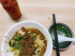 -罗家杏传统特色海南粉(人民西路总店)