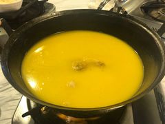 -鲜入围煮花胶鸡海鲜火锅
